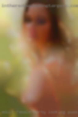 Adult female horny looking pussy from Huntsville TX.